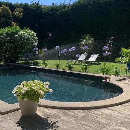 Eyguières ラ ドミュール Bed & Breakfast エクステリア 写真