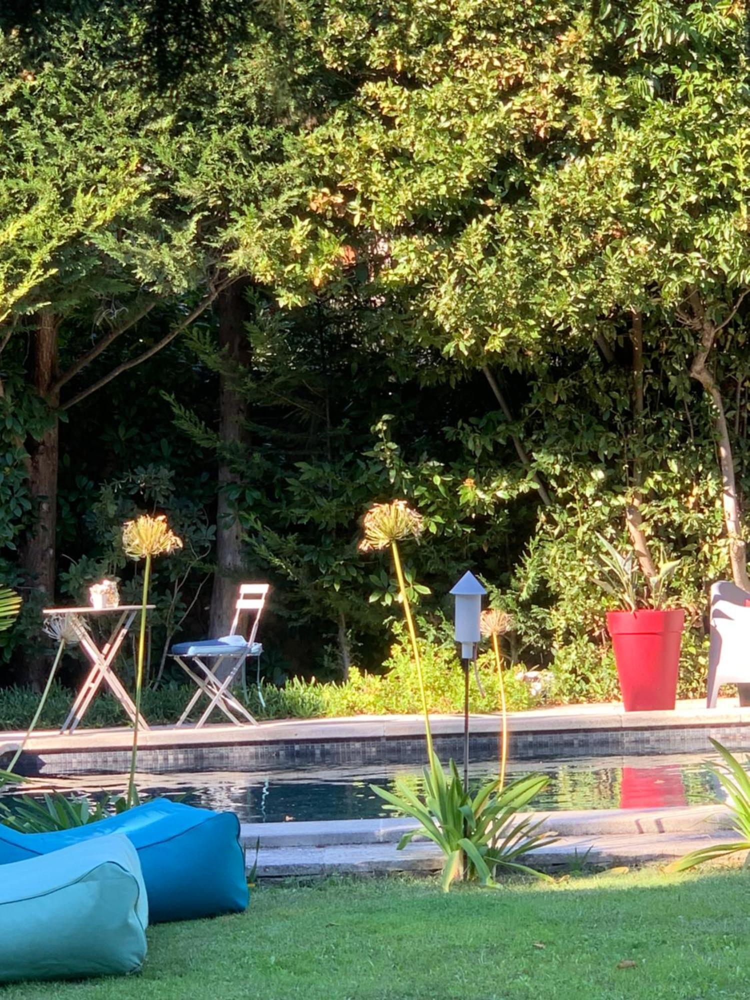 Eyguières ラ ドミュール Bed & Breakfast エクステリア 写真
